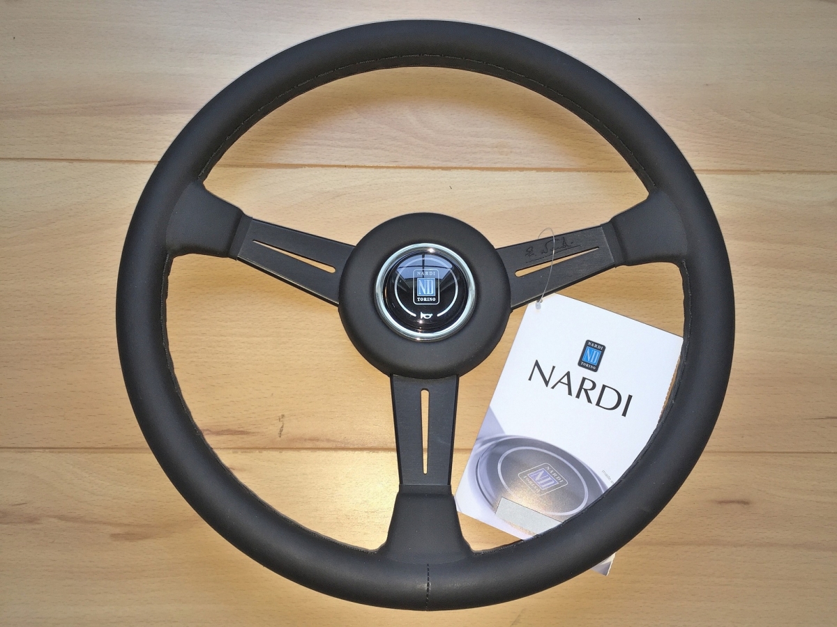 Nardi Classico Lederlenkrad - schwarz ND 365 - KBA 70122 - Naben zuwählbar